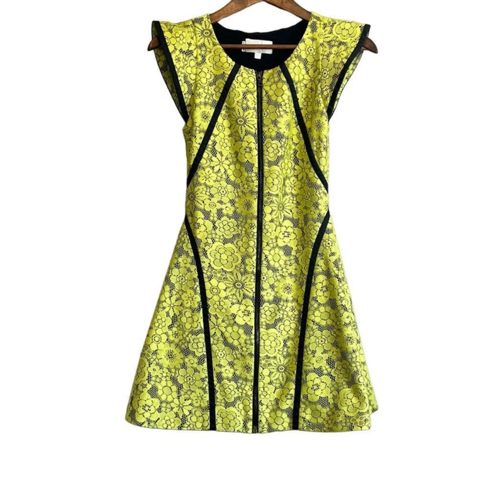 Alexis Cap Sleeve Crew Neck Front Zip Lace Overlay A-line Dress - Picture 2 of 7